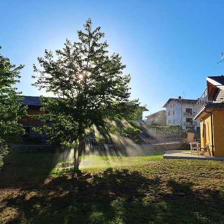 La Maison De Chantal Fenis Dış mekan fotoğraf